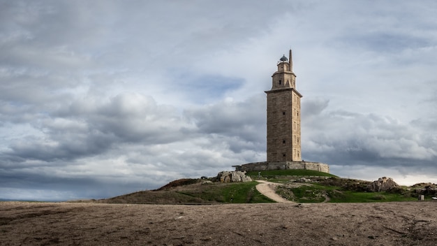Primo piano della Torre di Ercole in Spagna