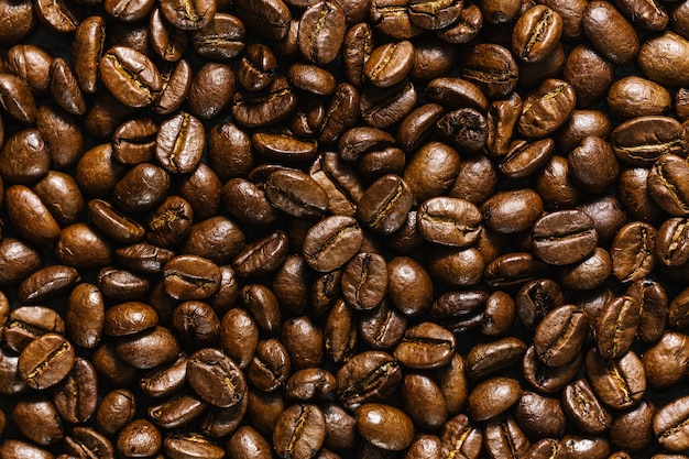 Primo piano di chicchi di caffè