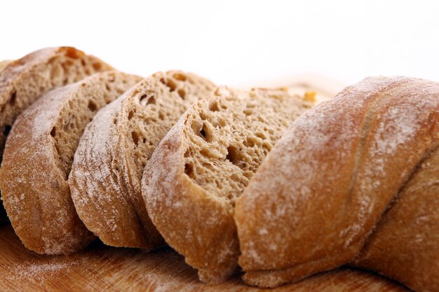 Primo piano di pane a fette