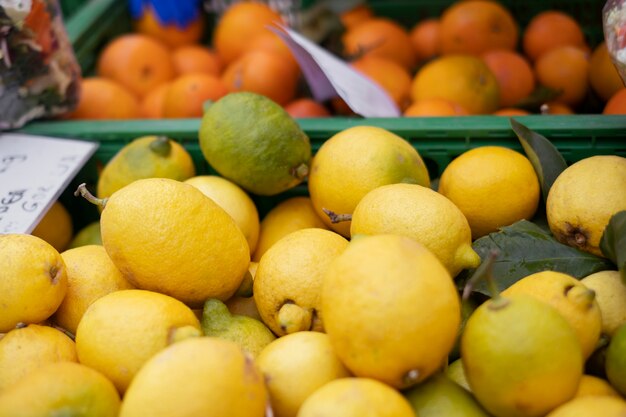 Primo piano su generi alimentari maturi