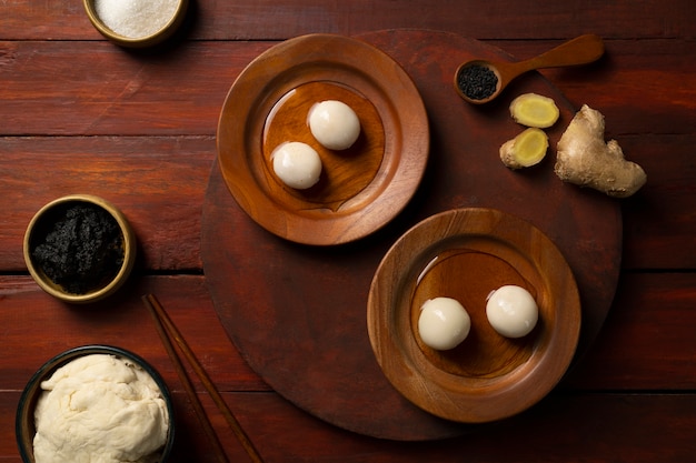 Primo piano su un'appetitosa ciotola tangyuan