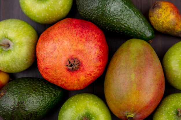 Primo piano vista di diversi frutti