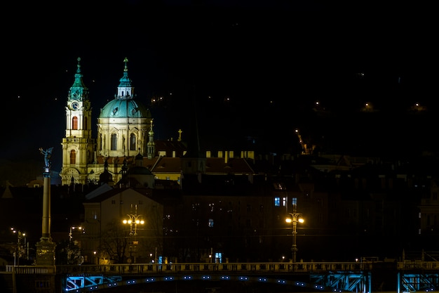 Pulisci le strade della città di Praga