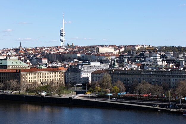 Pulisci le strade della città di Praga