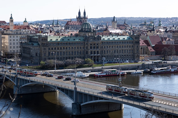 Pulisci le strade della città di Praga