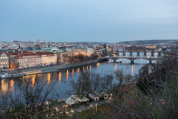 Pulisci le strade della città di Praga