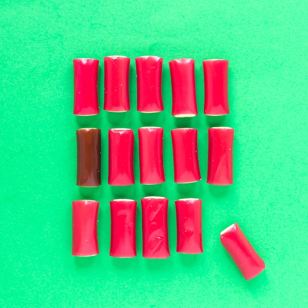 Quadrato rosa dai canditi