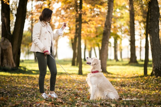 Ragazza con cane