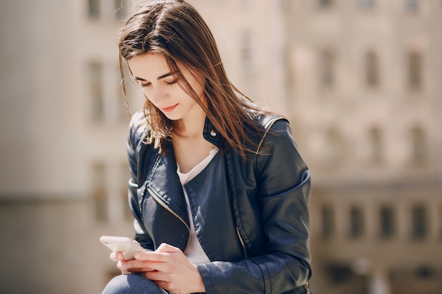 ragazza in città