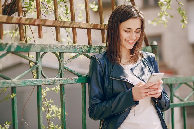 ragazza in città