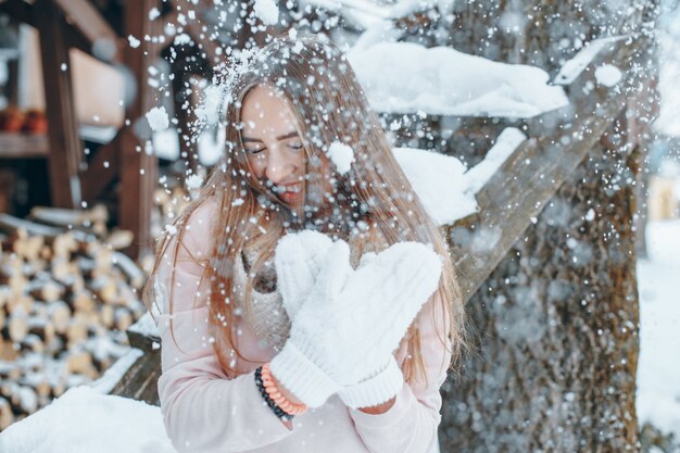 ragazza in inverno