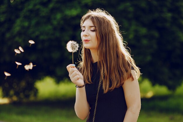 ragazza nel parco