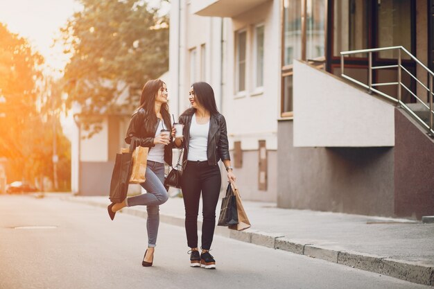 Ragazze dello shopping