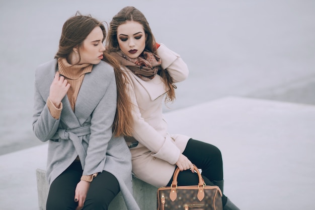 Ragazze di moda in città