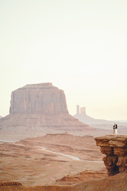 ragazzo che propone alla moglie in Arizona