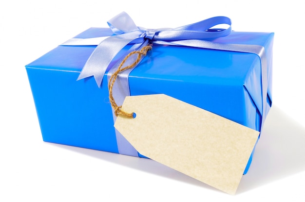 Regalo di Natale blu con etichetta regalo