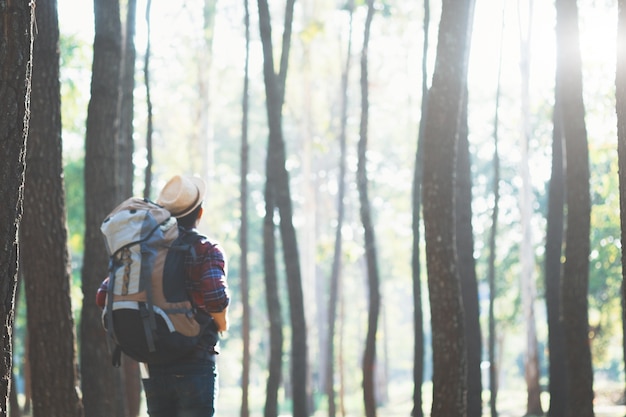 Relax avventura stile di vita escursioni sfondo concetto di viaggio.