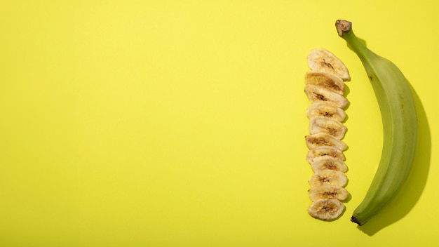 Ricetta in vista dall'alto con banana di banana