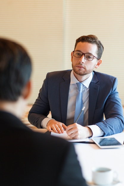 Richiedente Intervistabile del Manager Serio