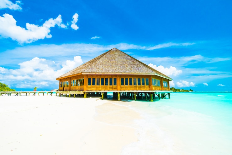 Foto gratuito ricorso sabbia splendida laguna esotica