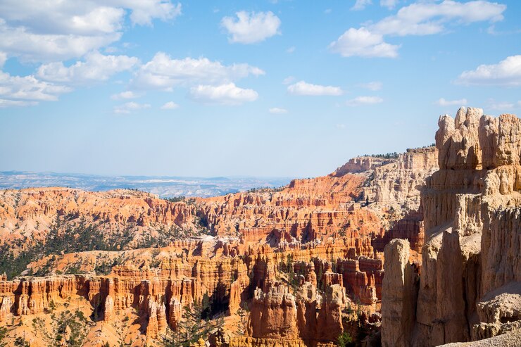 Foto gratuito ripresa aerea del bellissimo parco nazionale di bryce canyon nello utah, usa