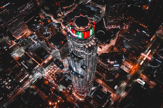 Ripresa aerea della US Bank Tower a Los Angeles