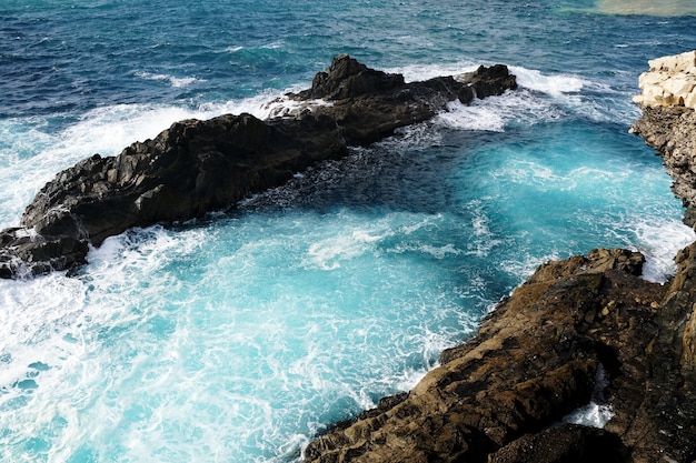 Ripresa aerea di una spiaggia vicino a Ajuy, Spagna