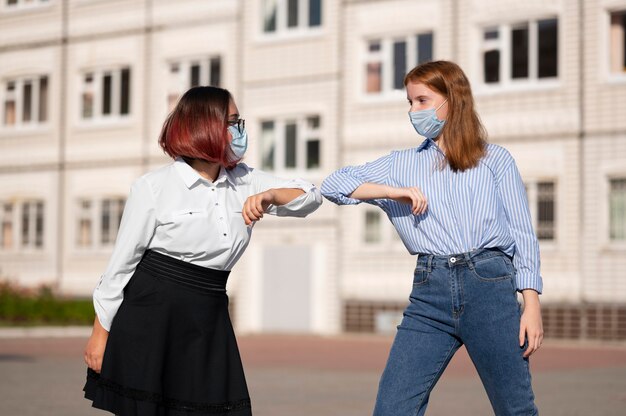 Ritorno a scuola durante il concetto covid