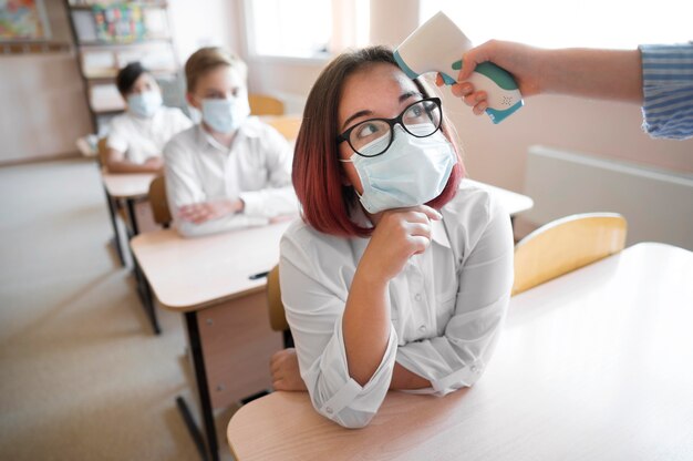 Ritorno a scuola durante il concetto covid