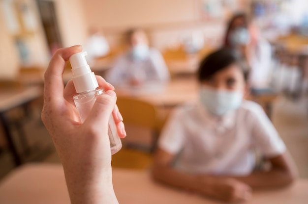 Ritorno a scuola durante il concetto covid