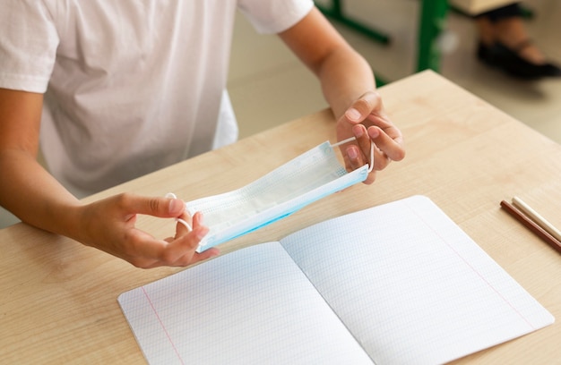 Ritorno a scuola durante il concetto covid