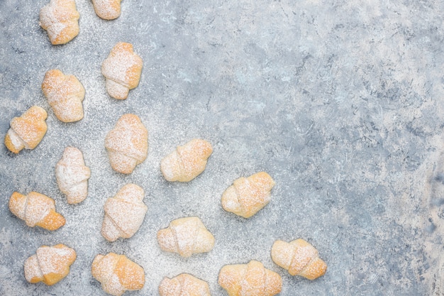 Rugelach fatto in casa con ripieno di marmellata