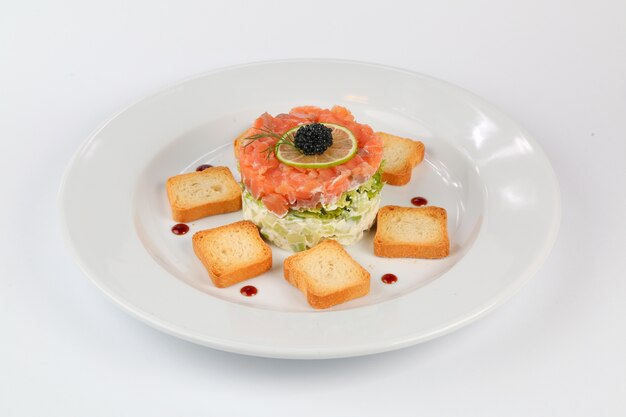 Salmone con pane tostato