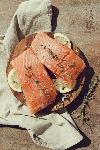 Salmone crudo