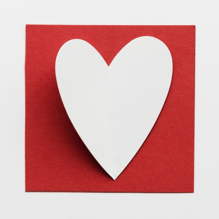 Foto gratuito saluto a forma di cuore
