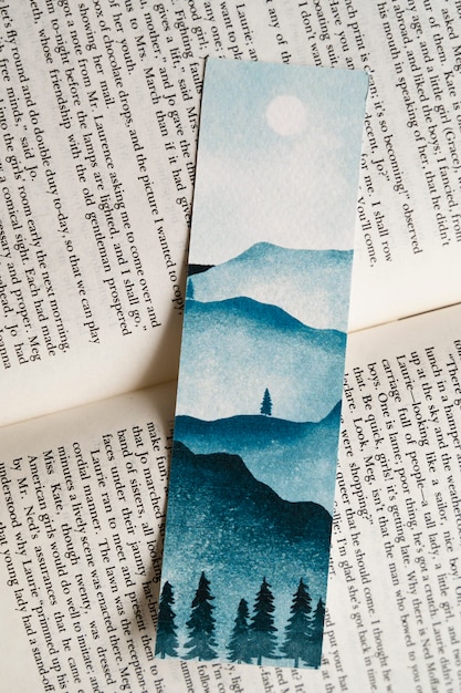 Segnalibro vista dall'alto sulla disposizione del libro