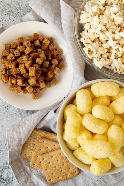 Selezione degli snack con vista dall'alto