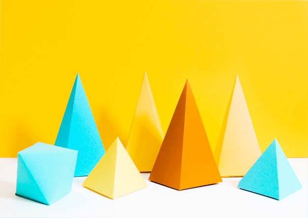 Set di carta triangolo colorato