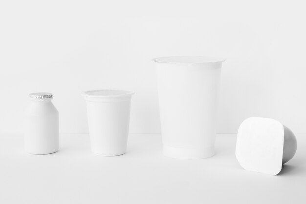 Set di contenitori da latte assortiti