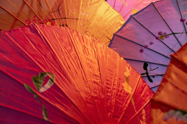 Sfondo con ombrello wagasa tradizionale giapponese