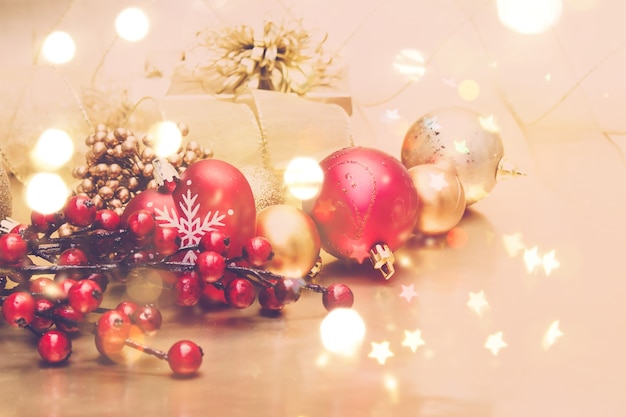 sfondo decorativo di Natale con luci bokeh