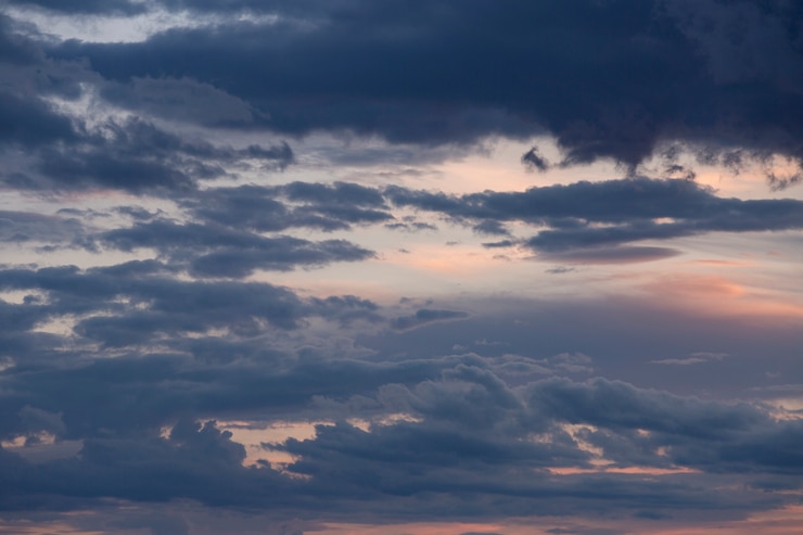 Foto gratuito sfondo di paesaggio nuvoloso nel cielo