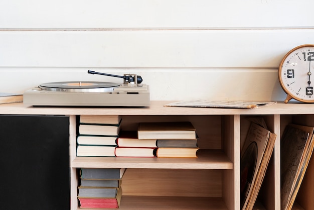 Sfondo libreria in legno per chiamate zoom