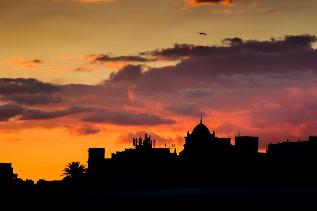 Skyline al tramonto