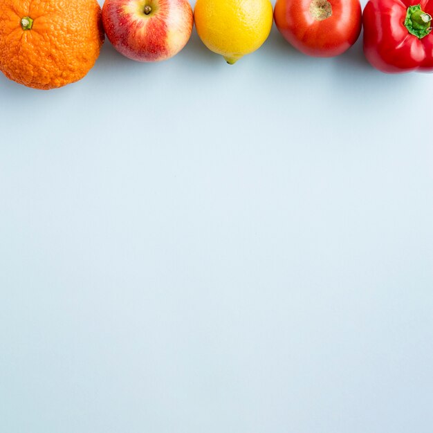 Spazio della copia della frutta libera di OGM sano delizioso