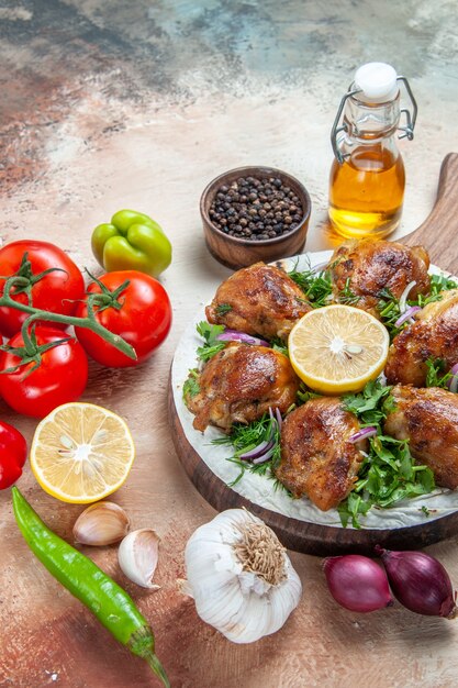 spezie pomodori peperoni salsa spezie olio pollo con limone erbe aromatiche