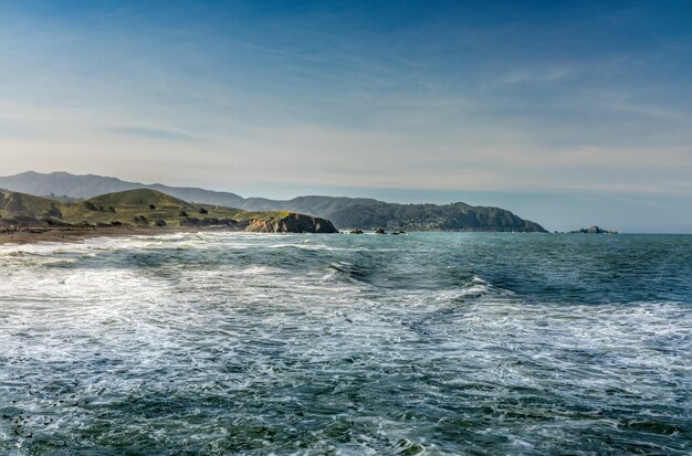 Spiaggia e costa di Pacifica in California