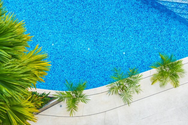 Splendido resort con piscina di lusso