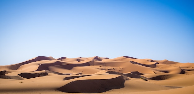 Splendido scenario del deserto del Sahara, dune di Erg Chebbi a Merzouga, Marocco