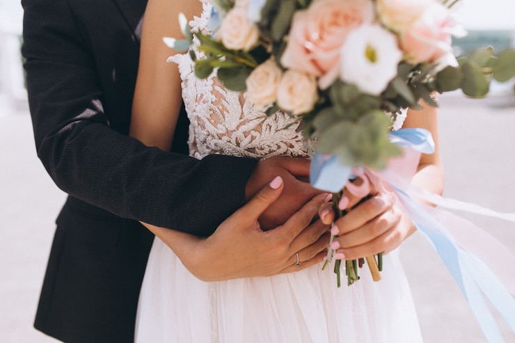 Foto gratuito sposi il giorno del loro matrimonio